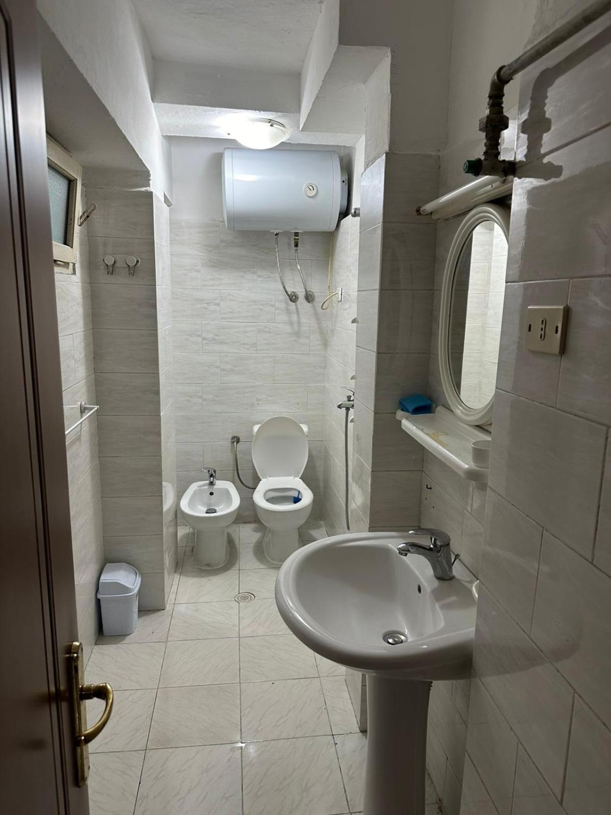 City Center Apartment Durrës Buitenkant foto